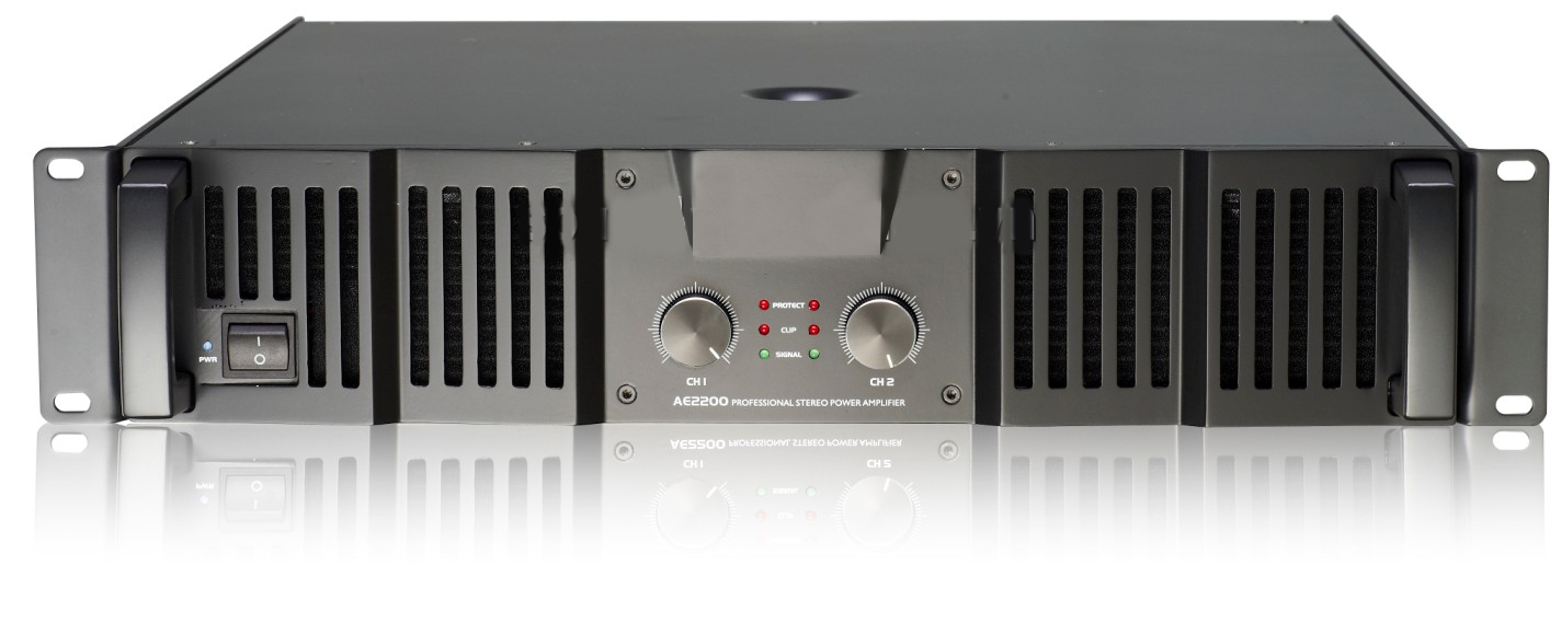 Cục đẩy công suất Soundking 750Wx2 XT-1800